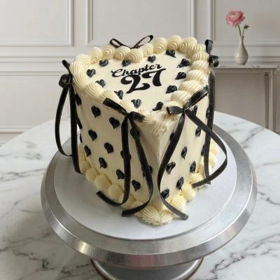 Chapter 27 Vintage Heart Cake | Custom Birthday Cake